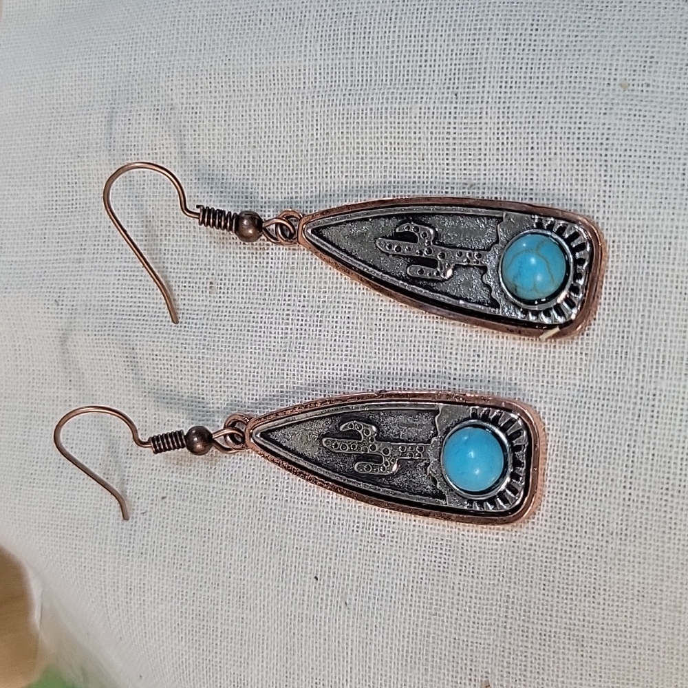 🔥LAST PAIR🔥Cactus and Turquoise Etched Pendant Drop Earrings - Picture 2 of 7